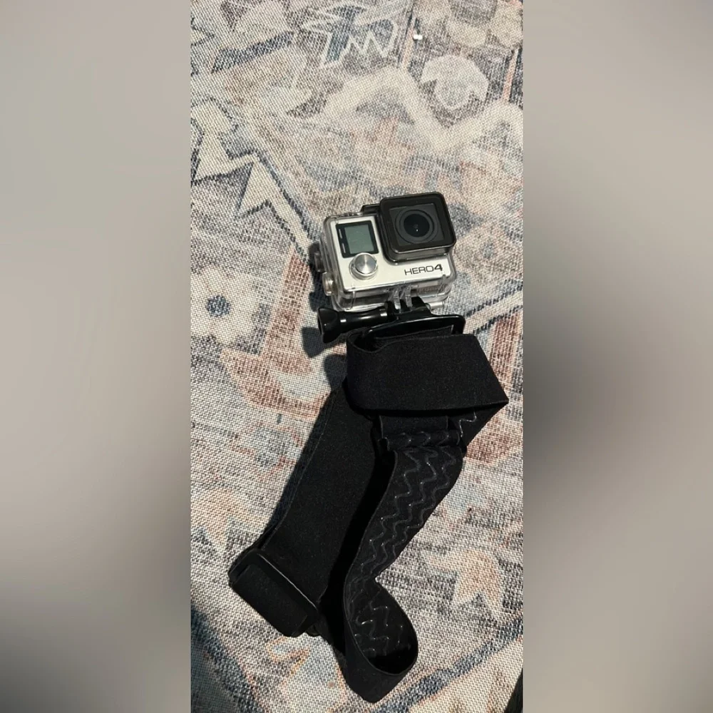 GoPro Hero 4 - Picture 1 of 1